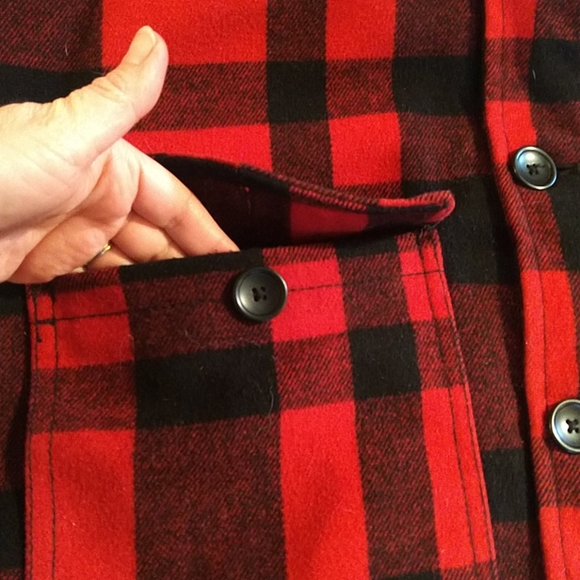 Men's Poly-Wool button up plaid coat - Picture 5 of 11